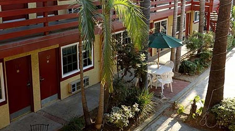 Garden Inn Hotel Exterior