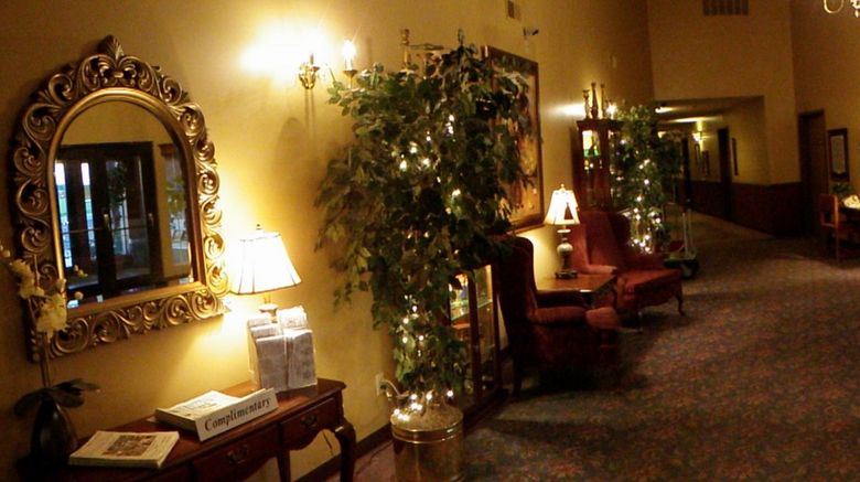 <b>Pine View Resort Lobby</b>