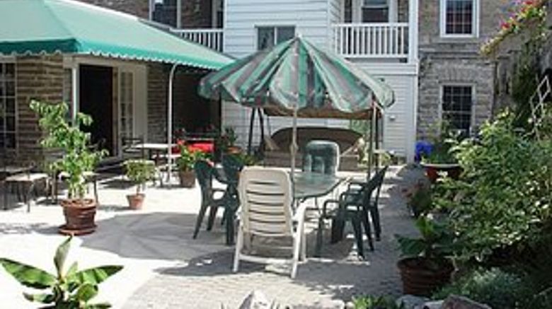 <b>Swiss Hotel Exterior</b>
