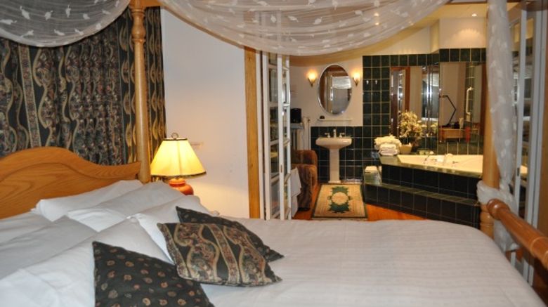 <b>Swiss Hotel Suite</b>
