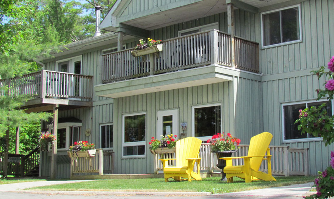 Pine Vista Resort Exterior