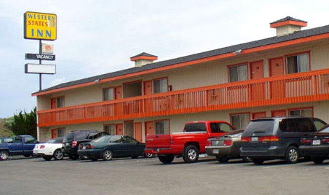 Western States Inn Exterior