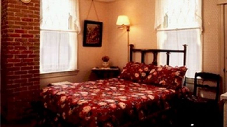 <b>Idaho Heritage Inn Bed & Breakfast Room</b>