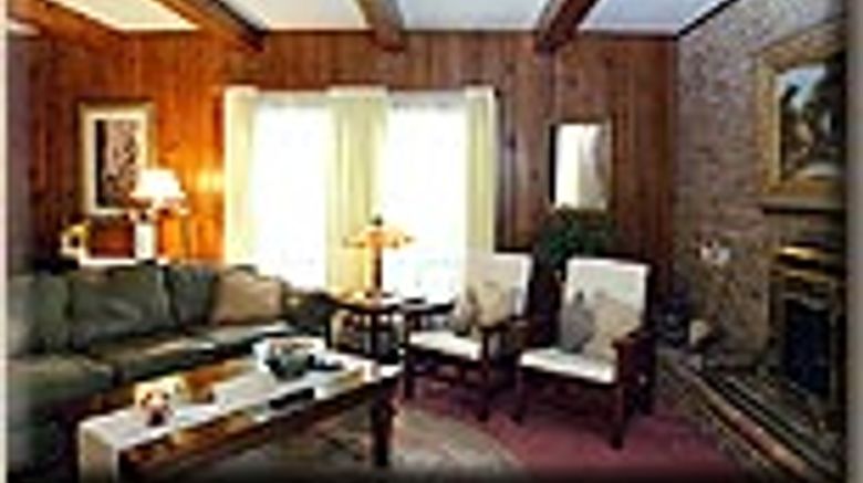 <b>The Kingsley House Suite</b>