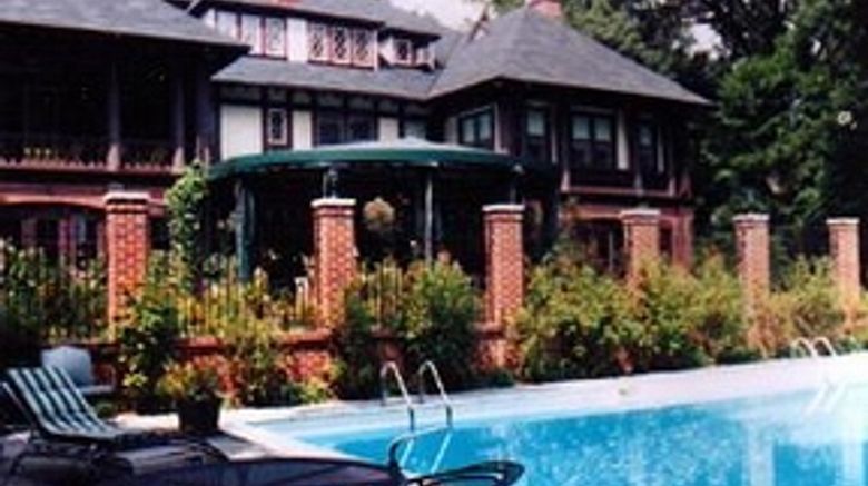 <b>Gramercy Mansion Pool</b>