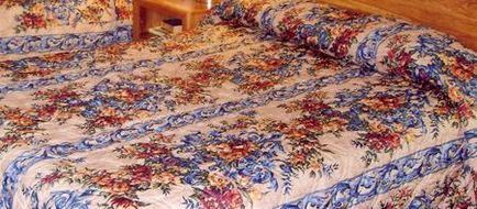 Hillcrest Inn & Suites Room