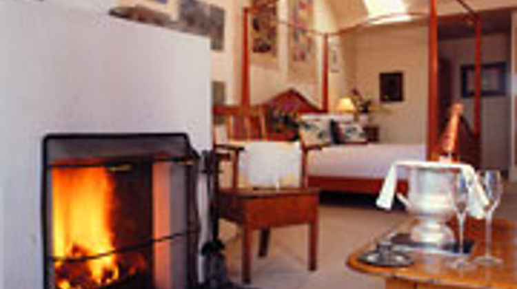 Sooke Harbour House Room