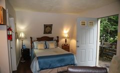 Mountain Meadows Inn and Chalet Suites