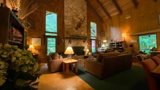 Manitou Lodge Bed & Breakfast