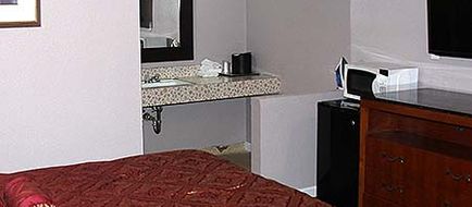Annie Oakley Motel Room