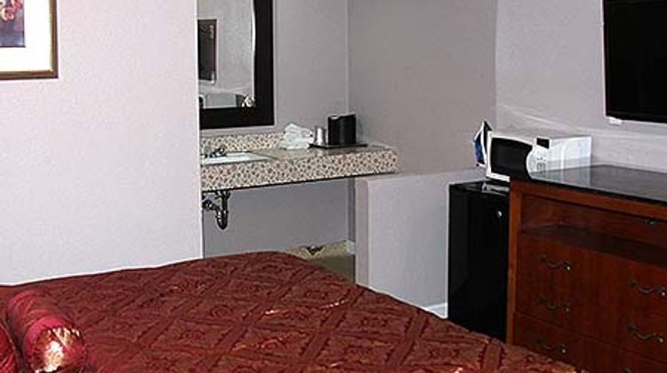 Annie Oakley Motel Room