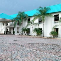 Lakeshore Resort & Marina