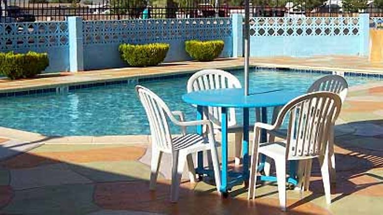 <b>Blue Mist Motel Pool</b>