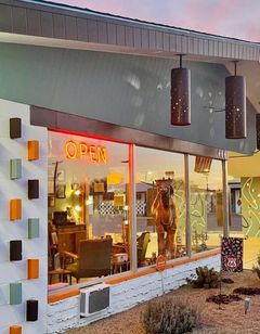 Motel Safari