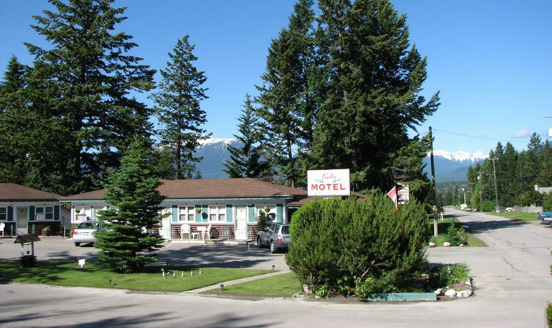 Lido Motel Banquet