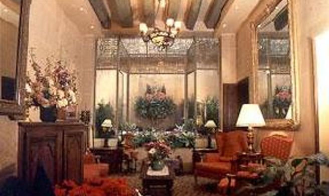Hotel Amarante Beau Manoir Lobby