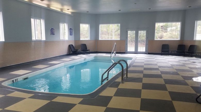 <b>Roosevelt Inn Keystone Pool</b>