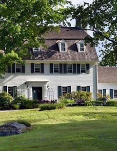 Adair Country Inn