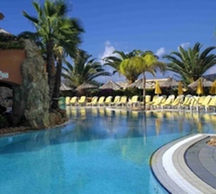 Seabank Resort & Spa Pool