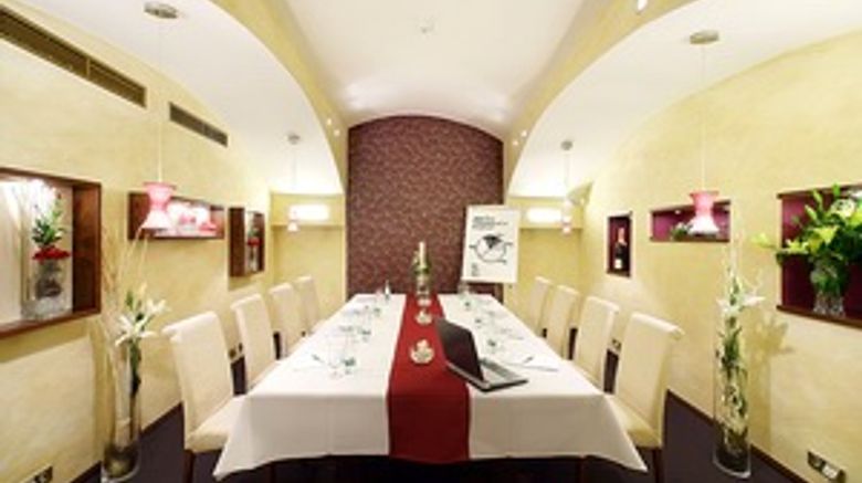 <b>Hotel Adria Meeting</b>