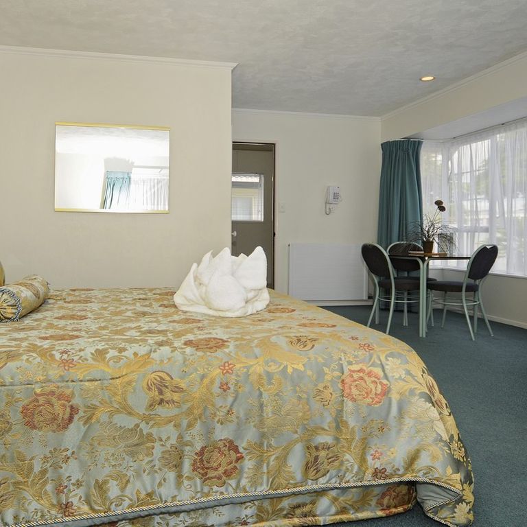 ASURE Palm Court Motor Inn