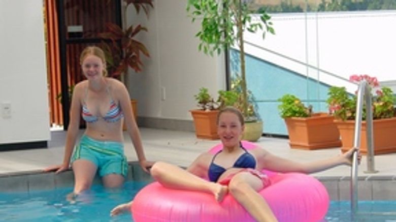 <b>Spinnaker Bay Luxury Condominiums Pool</b>