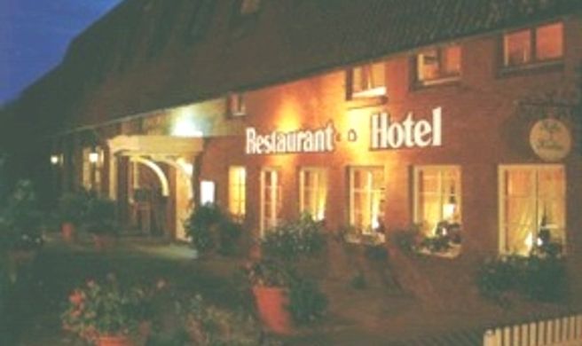 Hotel Alt Lohbruegger Hof Exterior