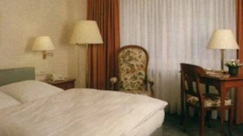 <b>Hotel Alt Lohbruegger Hof Room</b>