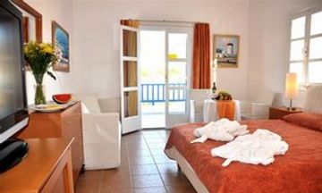Dionysos Luxury Hotel