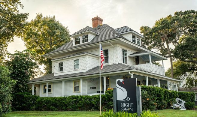 Night Swan Intracoastal Bed & Breakfast Exterior