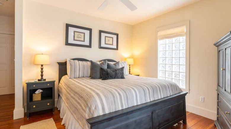<b>Night Swan Intracoastal Bed & Breakfast Room</b>