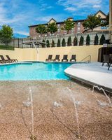 Grand Oaks Hotel