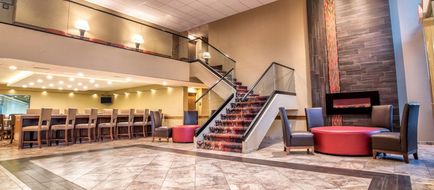 Grand Oaks Hotel Lobby