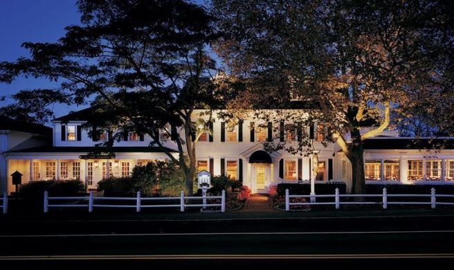 Chatham Wayside Inn Exterior