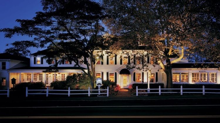 Chatham Wayside Inn Exterior