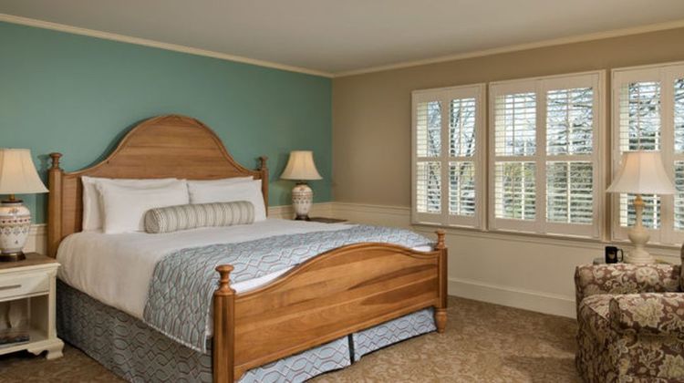 Chatham Wayside Inn Room