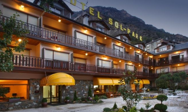 Hotel Sol-Park Exterior