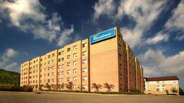 Conestoga Residence & Conference Centre Exterior