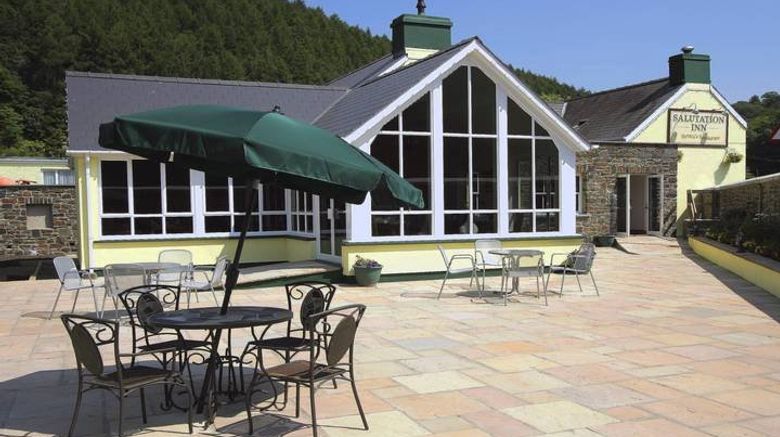 The Salutation Inn Exterior