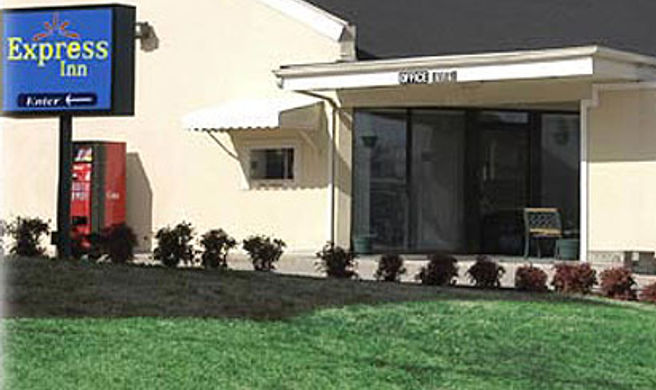 Express Inn Exterior