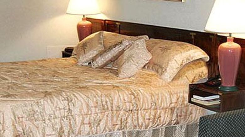 <b>Express Inn Room</b>