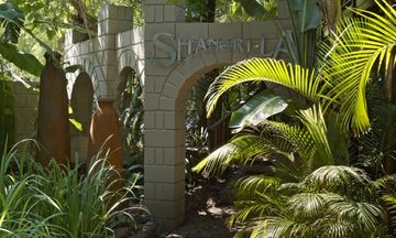 Shangri-La Country Hotel