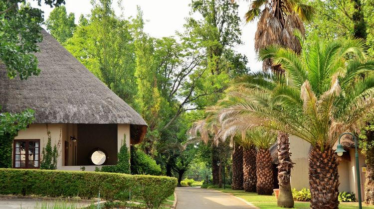 Valley Lodge & Spa Exterior