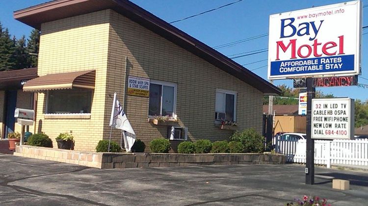 Bay Motel Exterior