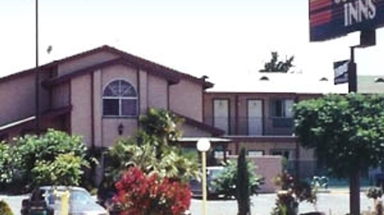 Quality Inn Victorville I-15 Exterior