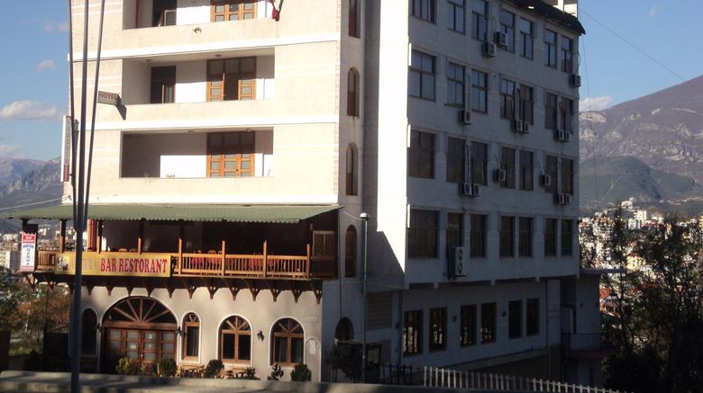 Hotel Arberia Exterior