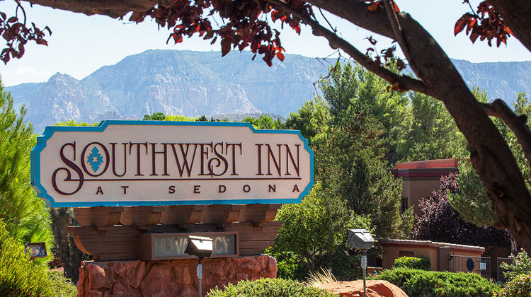 Southwest Inn at Sedona Exterior