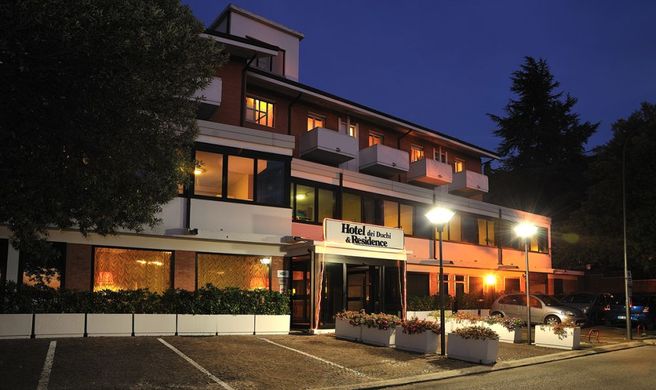 Hotel Dei Duchi Exterior