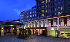 Village Hotel Albert Court