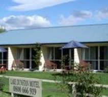 Lake Dunstan Motel Exterior